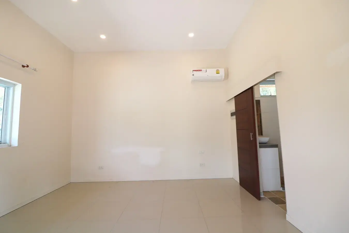 Serene 4 Bedroom, 5 Bathroom, Home For Sale In Udon Thani, Thailand