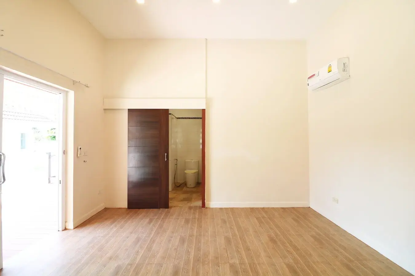 Serene 4 Bedroom, 5 Bathroom, Home For Sale In Udon Thani, Thailand