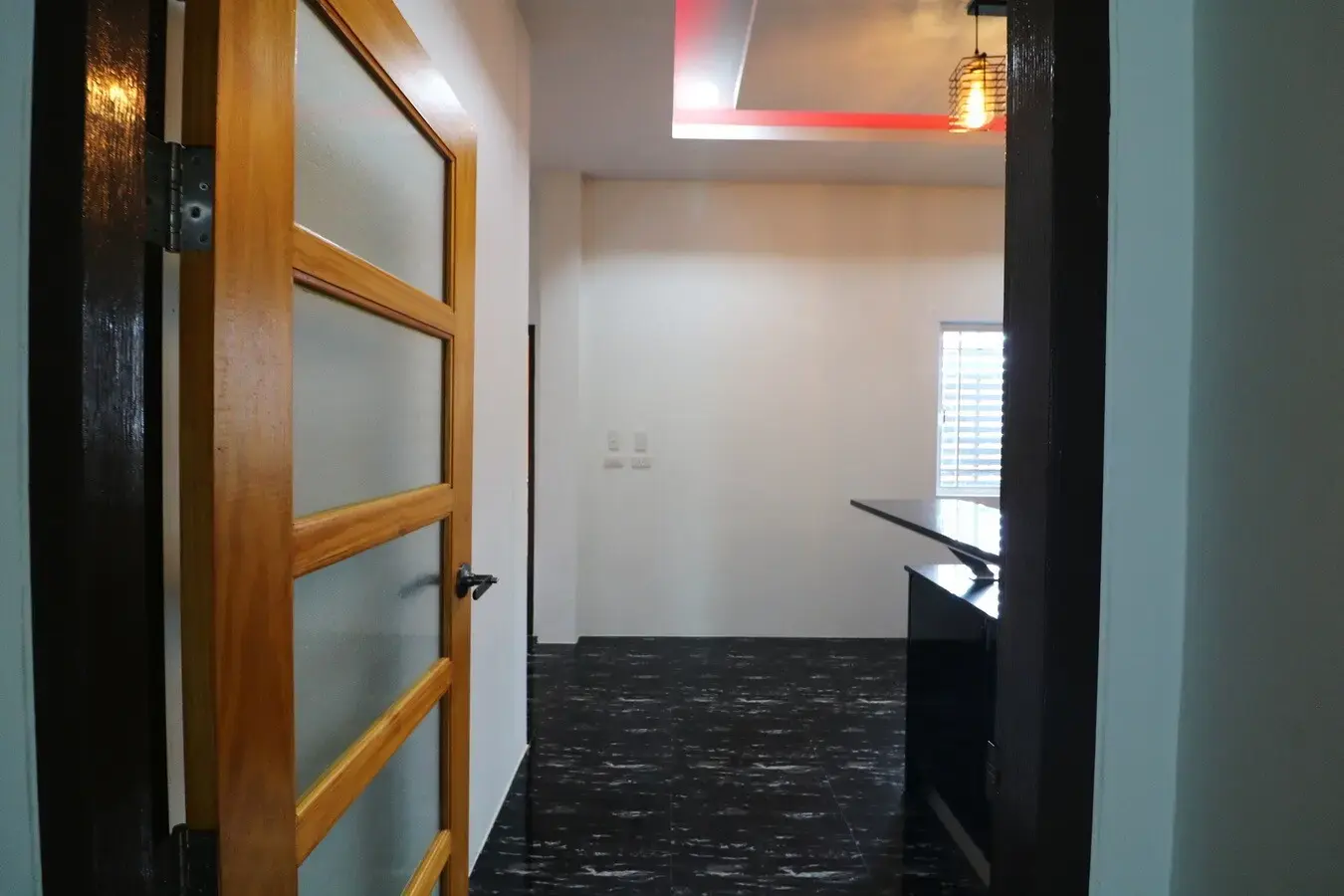 A Near New 3 Bedroom, 2 Bathroom Home For Sale In Mak Khaeng, Udon Thani, Thailand.