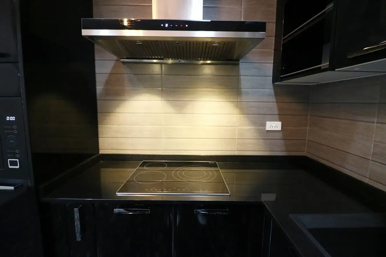 A Near New 3 Bedroom, 2 Bathroom Home For Sale In Mak Khaeng, Udon Thani, Thailand.