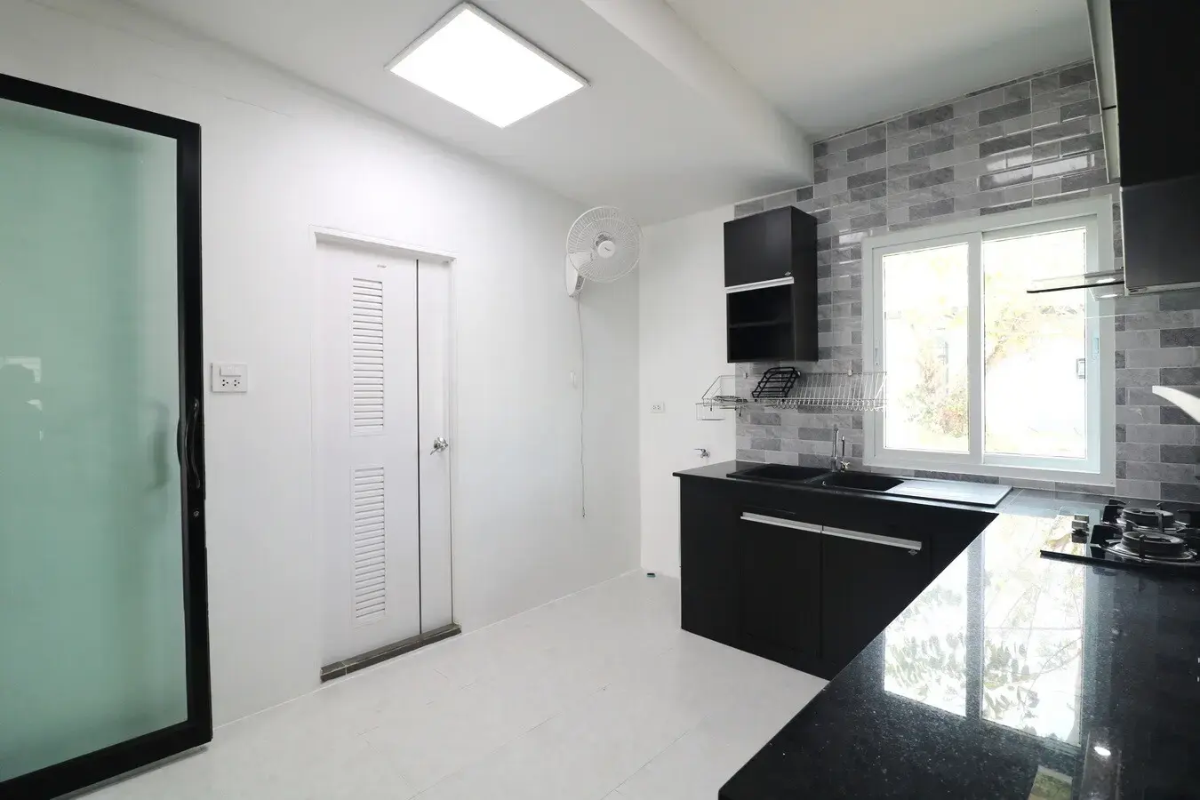 For Sale: A Lovely Home 3 Bedroom, 3 Bathroom, With Swimming Pool In Sam Phrao, Udon Thani, Thailand