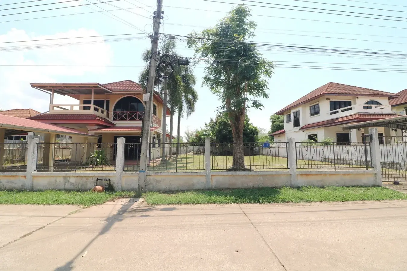 3 Bedroom, 2 Bathroom, 2 Level Home For Sale In Sookasem, Udon Thani, Thailand