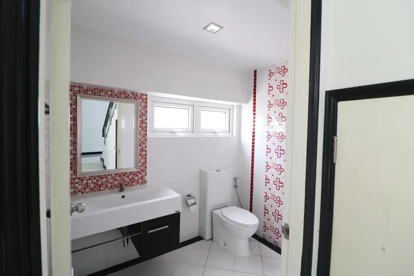 Stylish 2 Homes For Sale On 2 Blocks With Views Of Sintara Lake, Udon Thani, Thailand