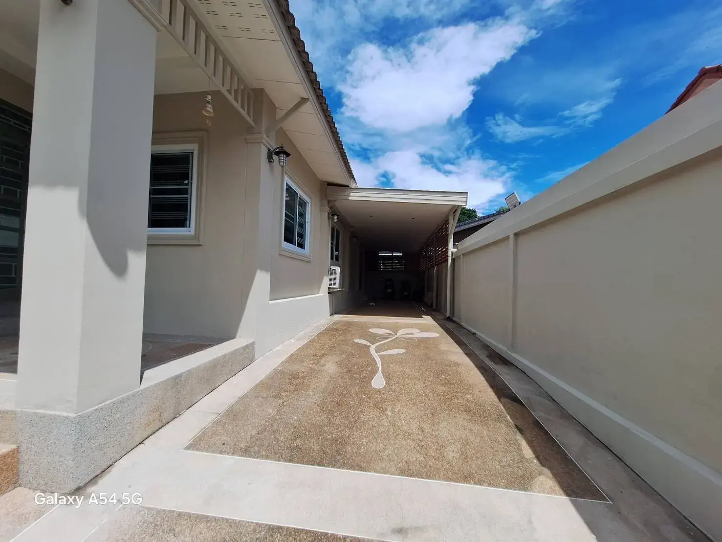 3 Bedroom 2 Bathroom House For Sale Mak Khaeng, Udon Thani, Thailand.