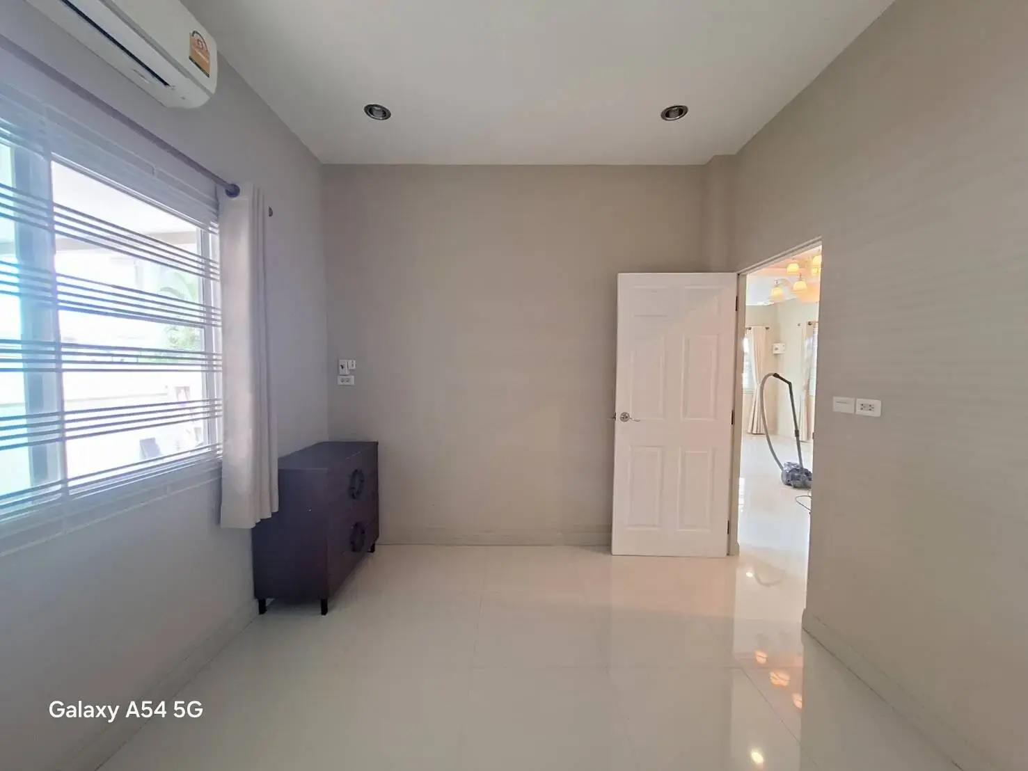 3 Bedroom 2 Bathroom House For Sale Mak Khaeng, Udon Thani, Thailand.