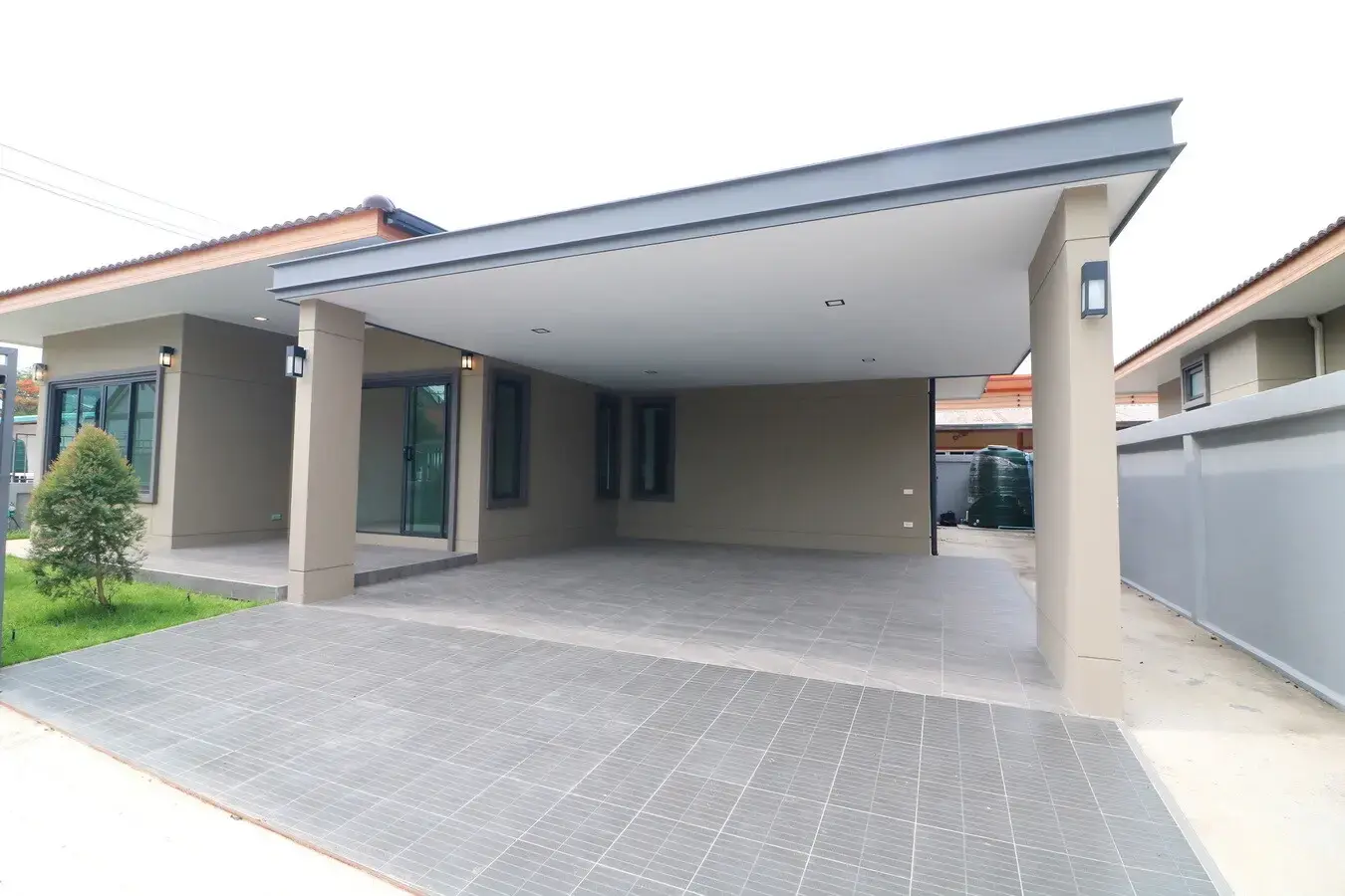 A Desirable 3 Bed, 2 Bath, Corner Block Home For Sale In The City Of Nong Bua Lam Phu, Thailand