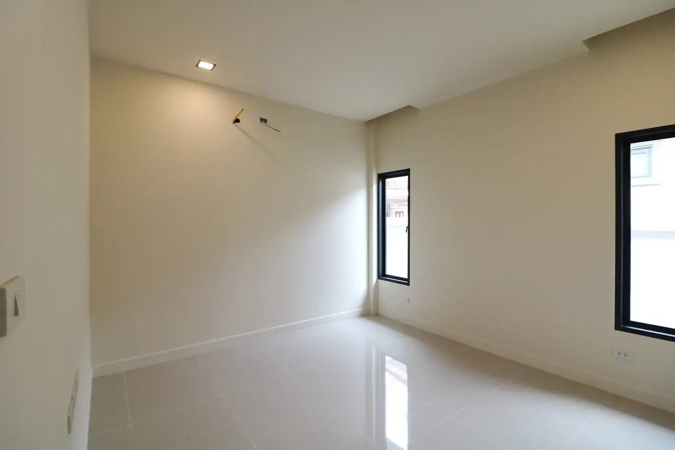 A Desirable 3 Bed, 2 Bath, Corner Block Home For Sale In The City Of Nong Bua Lam Phu, Thailand