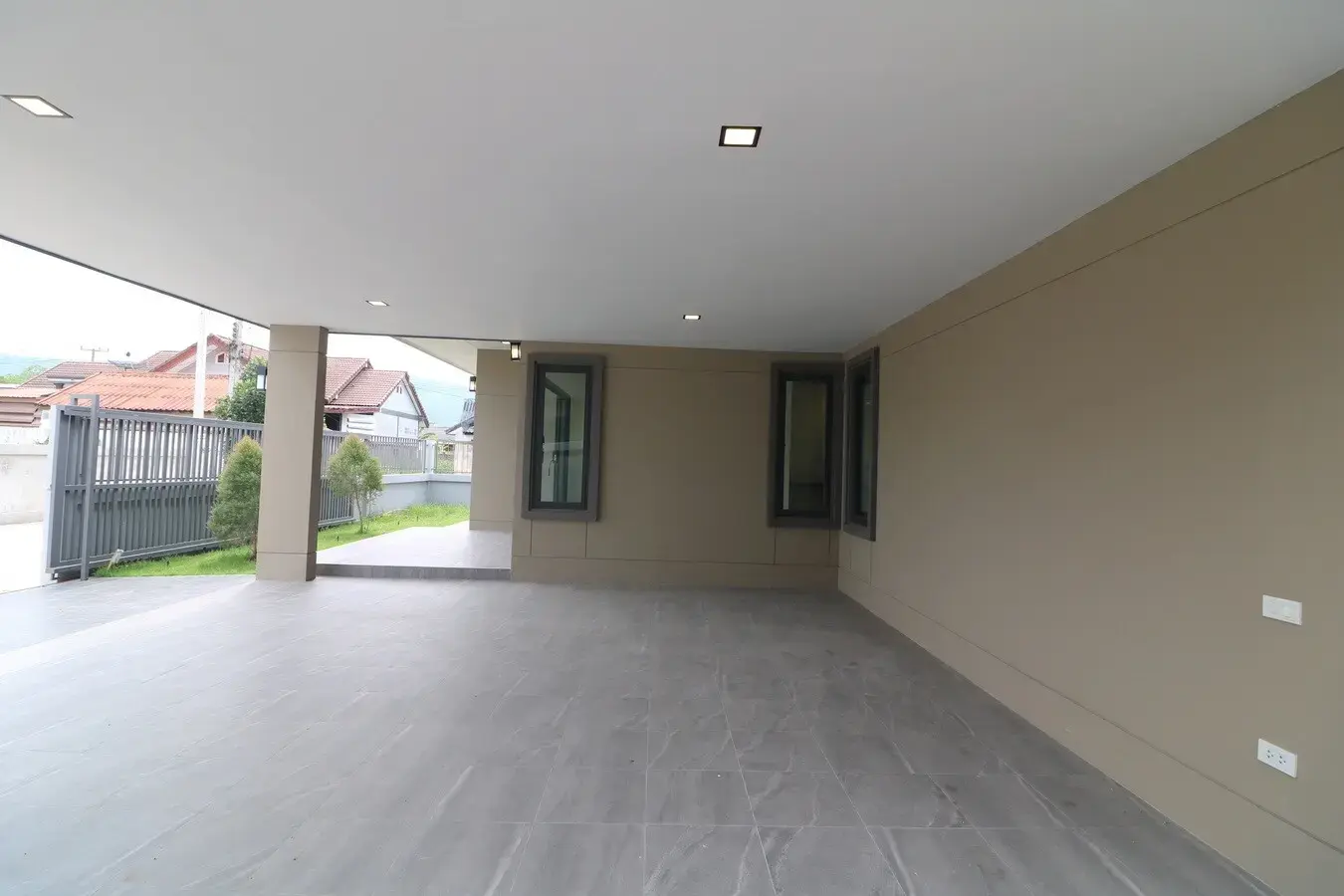 A Desirable 3 Bed, 2 Bath, Corner Block Home For Sale In The City Of Nong Bua Lam Phu, Thailand