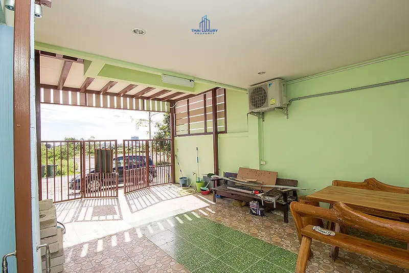 Beautiful Town Home For Rent Soi 102