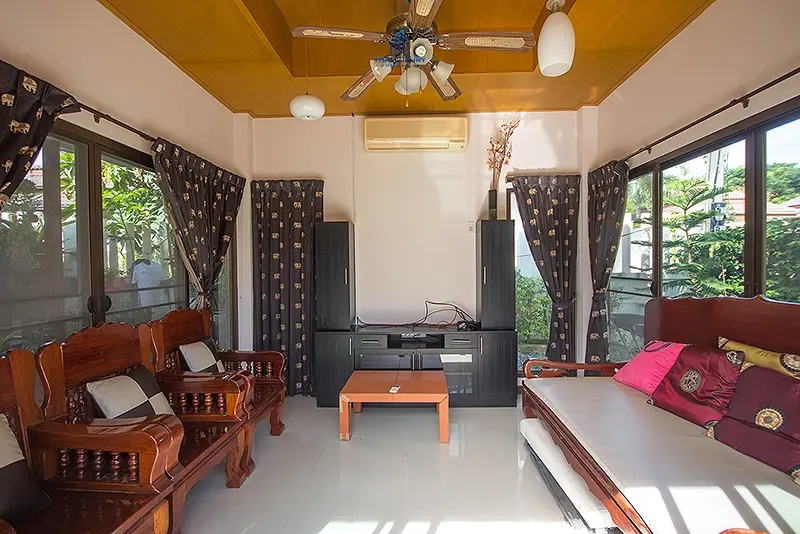 Beautiful Town Home For Rent Soi 102