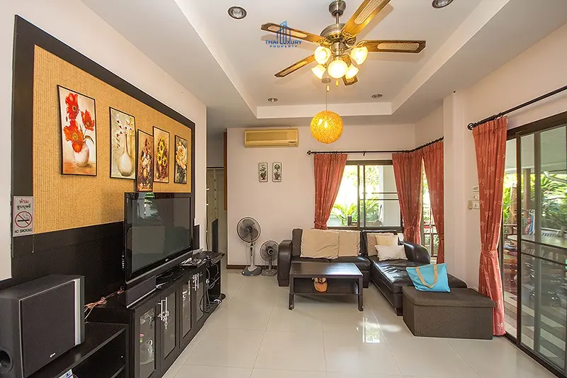 Beautiful Town Home For Rent Soi 102