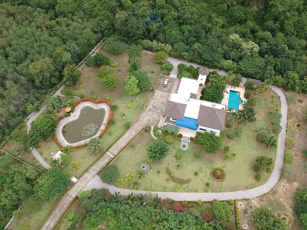 Spacious Single-Story Villa with Lush Views and Open Living in Cha-Am