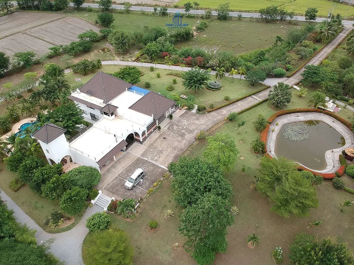 Spacious Single-Story Villa with Lush Views and Open Living in Cha-Am