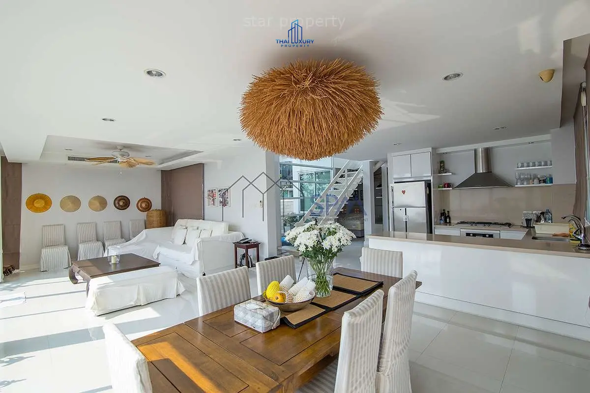Contemporary 3-Bedroom Beachfront Home with Infinity Pool in Cha-Am