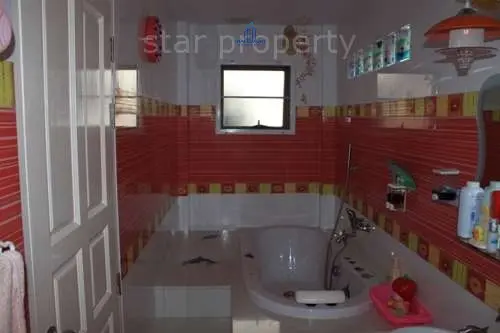 Spacious 5-Bedroom Villa with Private Pool in Quiet Hin Lek Fai