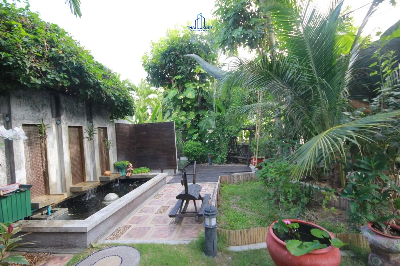 Spacious 5-Bedroom Villa with Private Pool in Quiet Hin Lek Fai