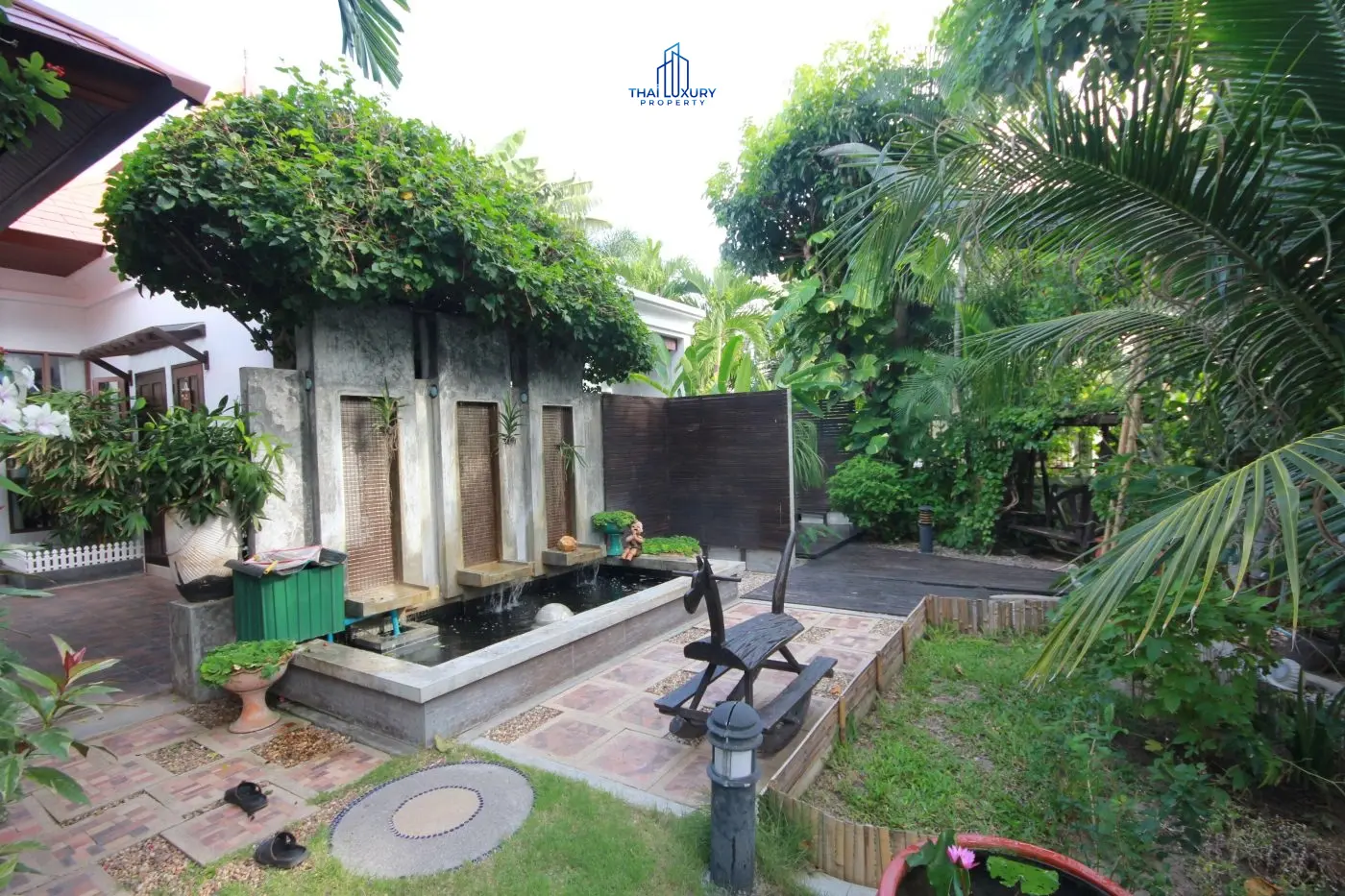 Spacious 5-Bedroom Villa with Private Pool in Quiet Hin Lek Fai