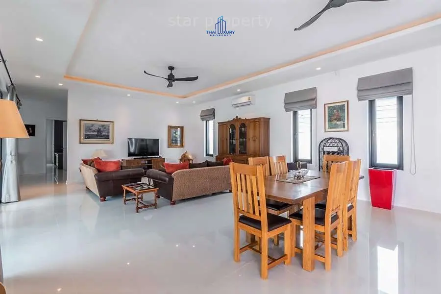 Spacious 3-Bedroom Villa with Large Pool and Modern Living in Cha-Am