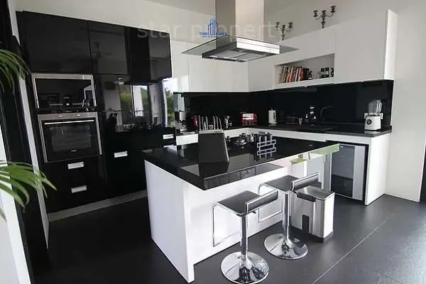 Modern Single-Story Home with Large Pool in Hin Lek Fai, Hua Hin