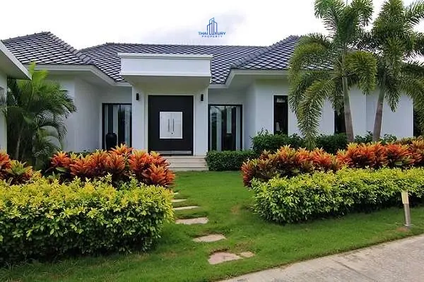 Modern Single-Story Home with Large Pool in Hin Lek Fai, Hua Hin