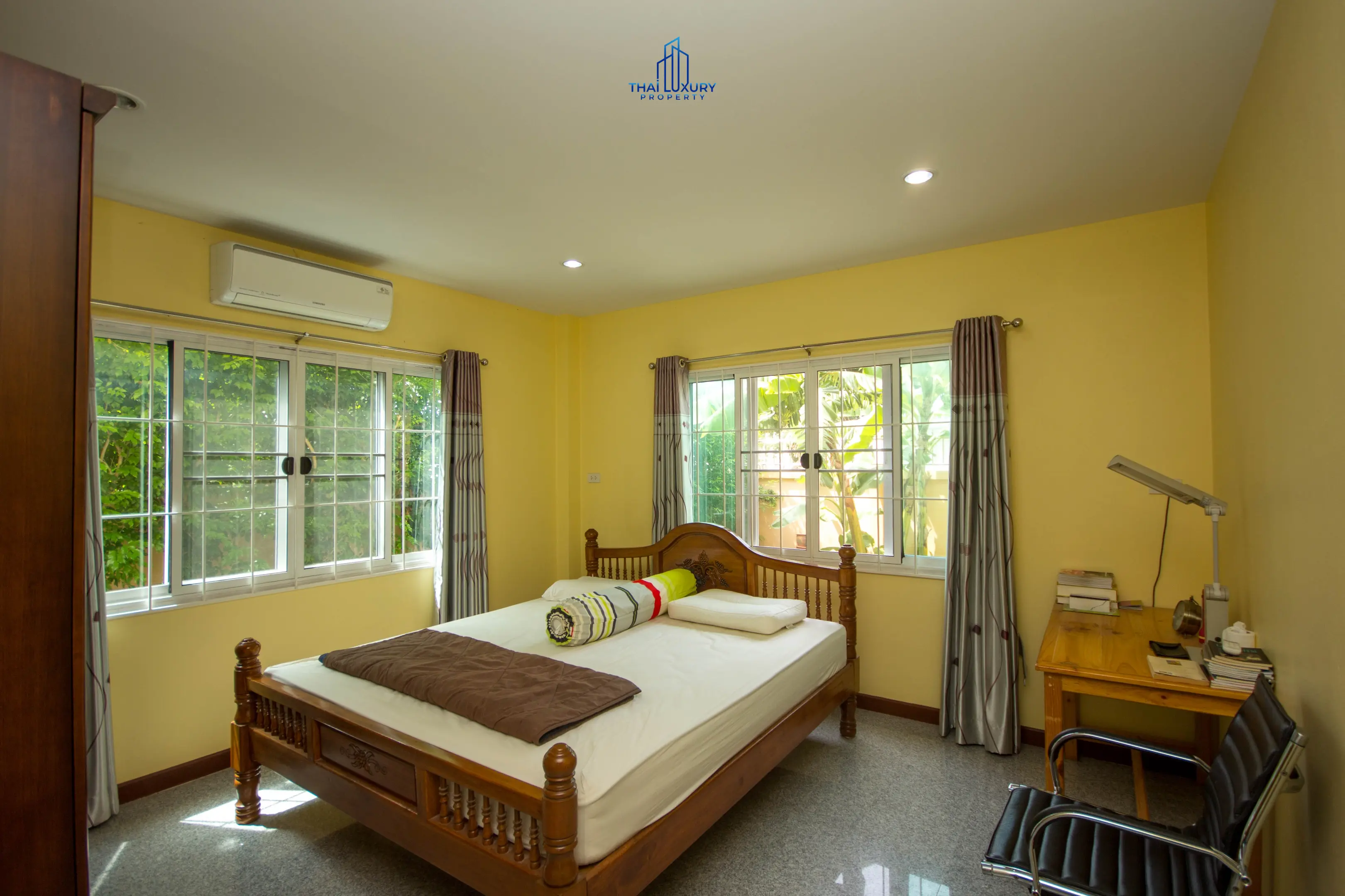 บ้าน 6 ห้องนอนกว้างขวางพร้อมสระว่ายน้ำและวิวธรรมชาติในหัวหิน