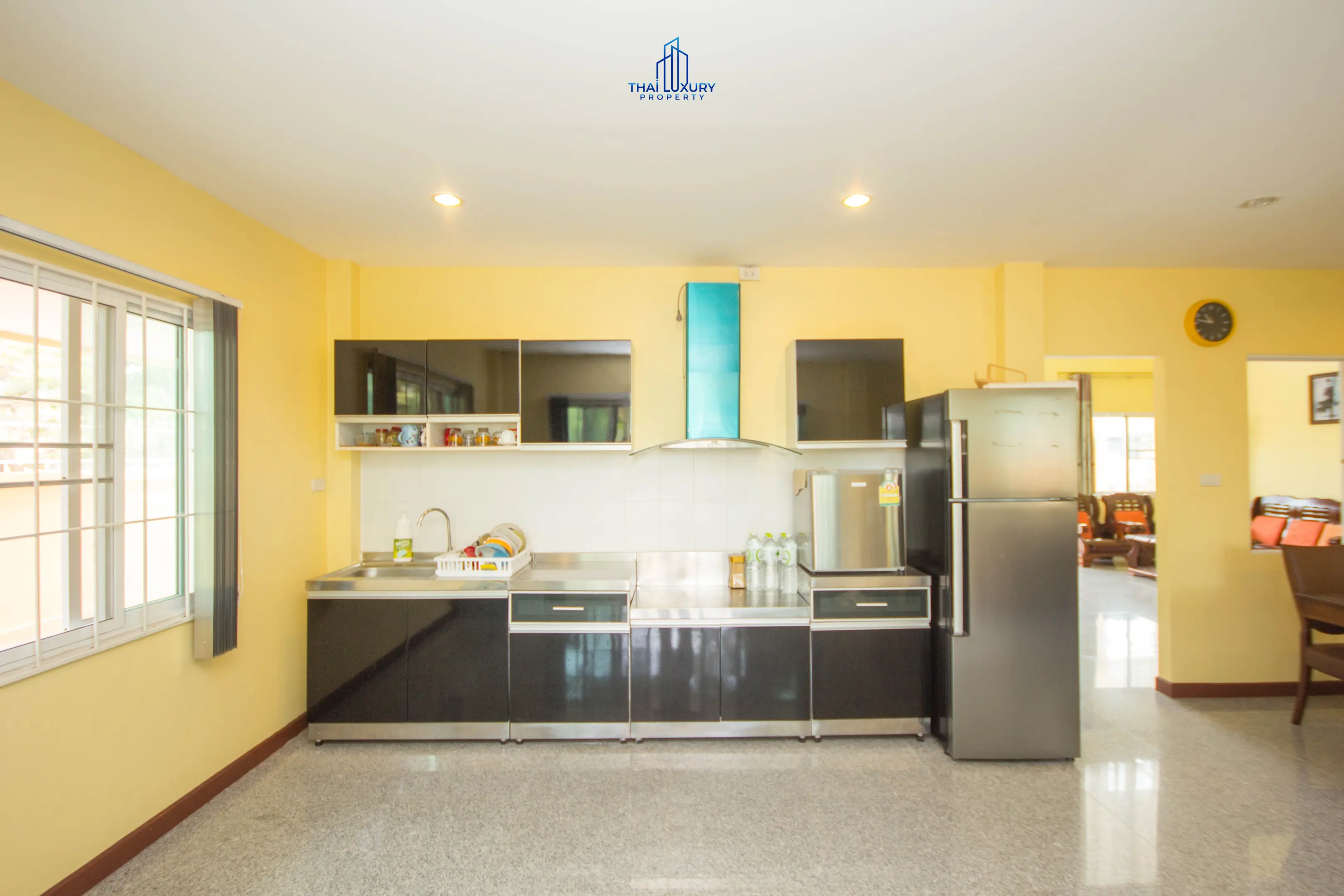 บ้าน 6 ห้องนอนกว้างขวางพร้อมสระว่ายน้ำและวิวธรรมชาติในหัวหิน