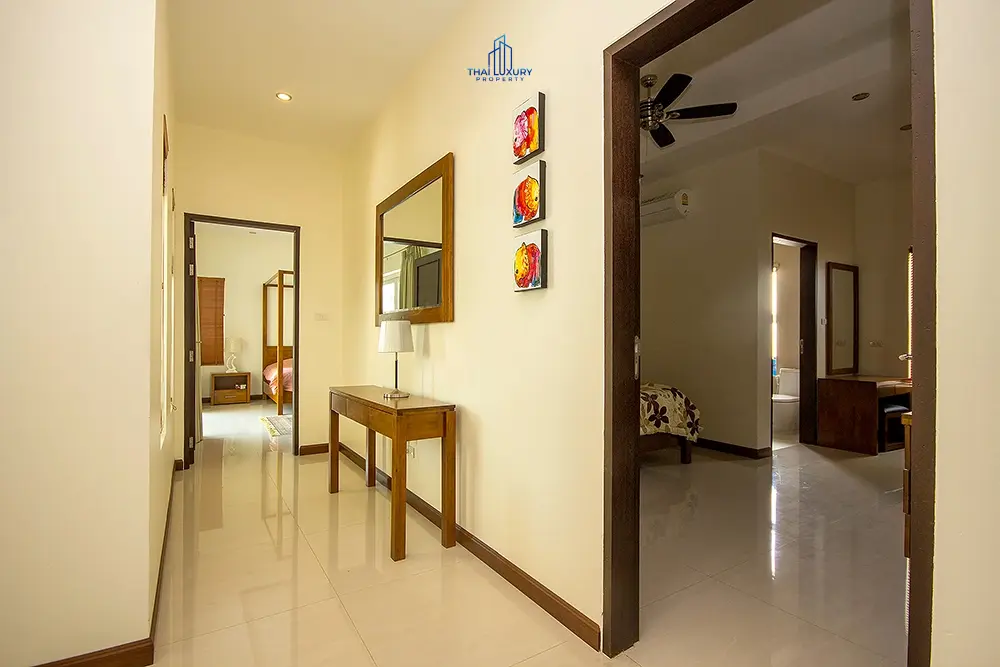 Spacious 5-Bedroom Family Home with Pool Access in Cha-Am