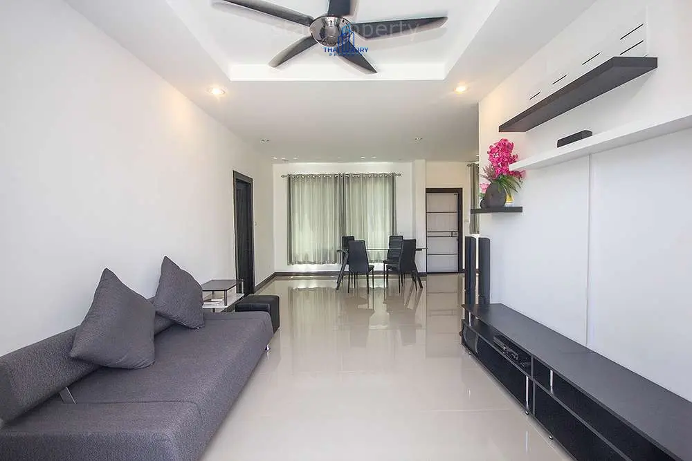 บ้าน 5 ห้องนอนกว้างขวางพร้อมความสะดวกสบายสมัยใหม่ในหัวหิน