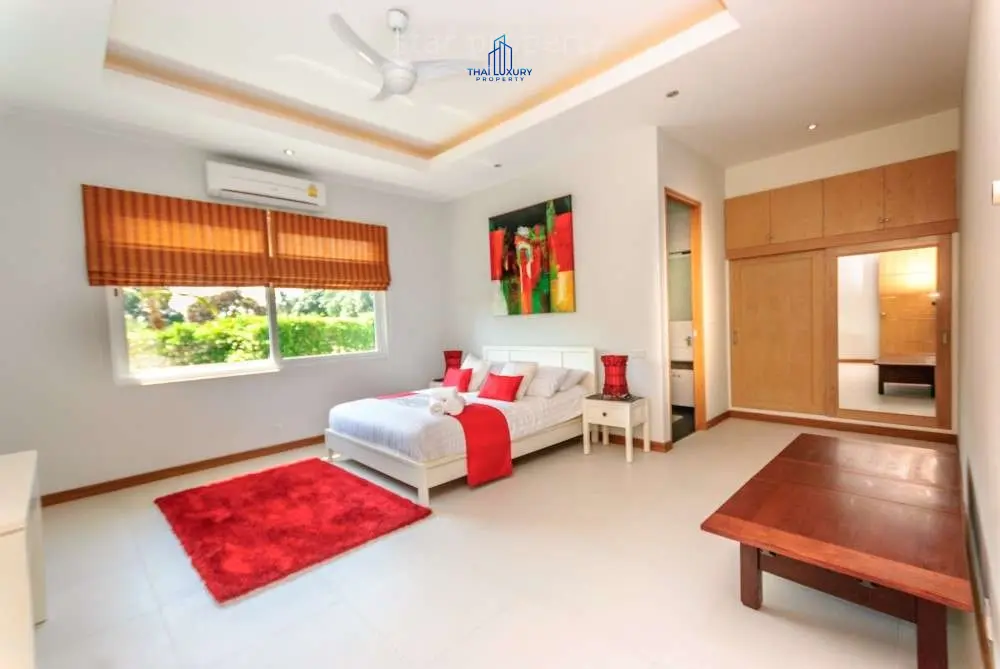 บ้านเดี่ยวชั้นเดียว 3 ห้องนอนกว้างขวาง พร้อมสระว่ายน้ำและสวนในหนองแก หัวหิน