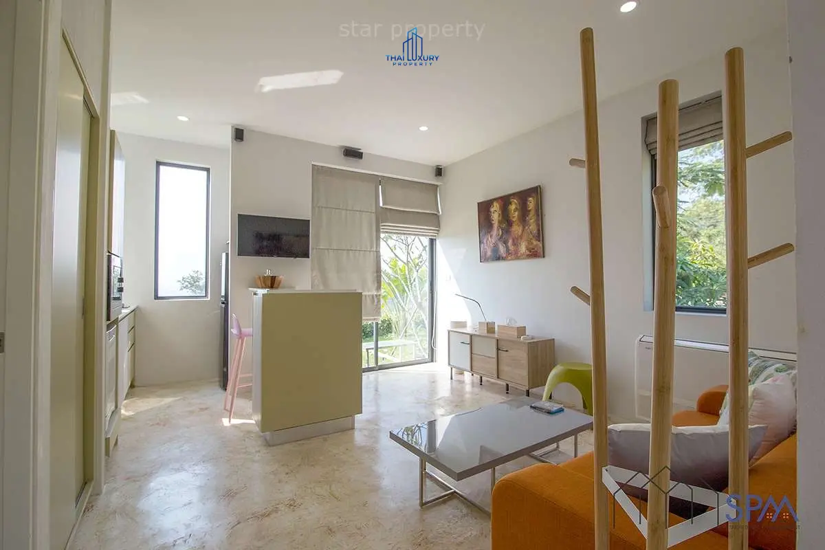 Modern 3-Bedroom Home with Infinity Pool and Stunning Hill Views