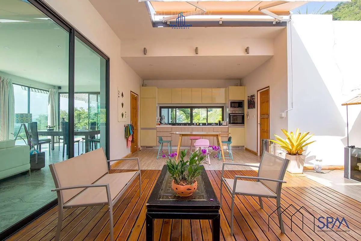 Modern 3-Bedroom Home with Infinity Pool and Stunning Hill Views