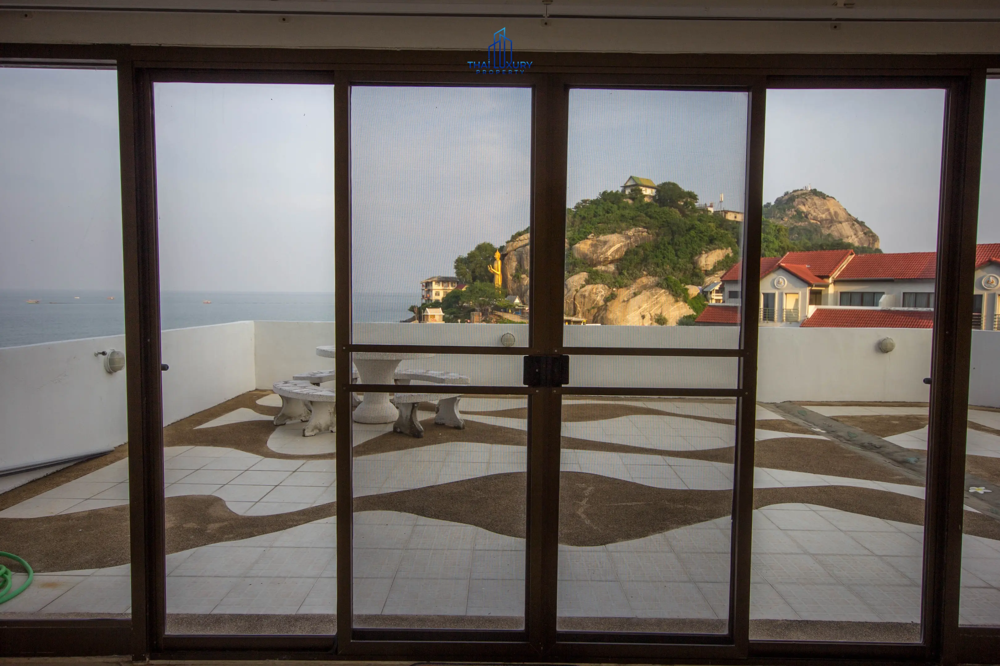 Bright 2-Bed Condo with Partial Sea View in Nong Kae, Hua Hin