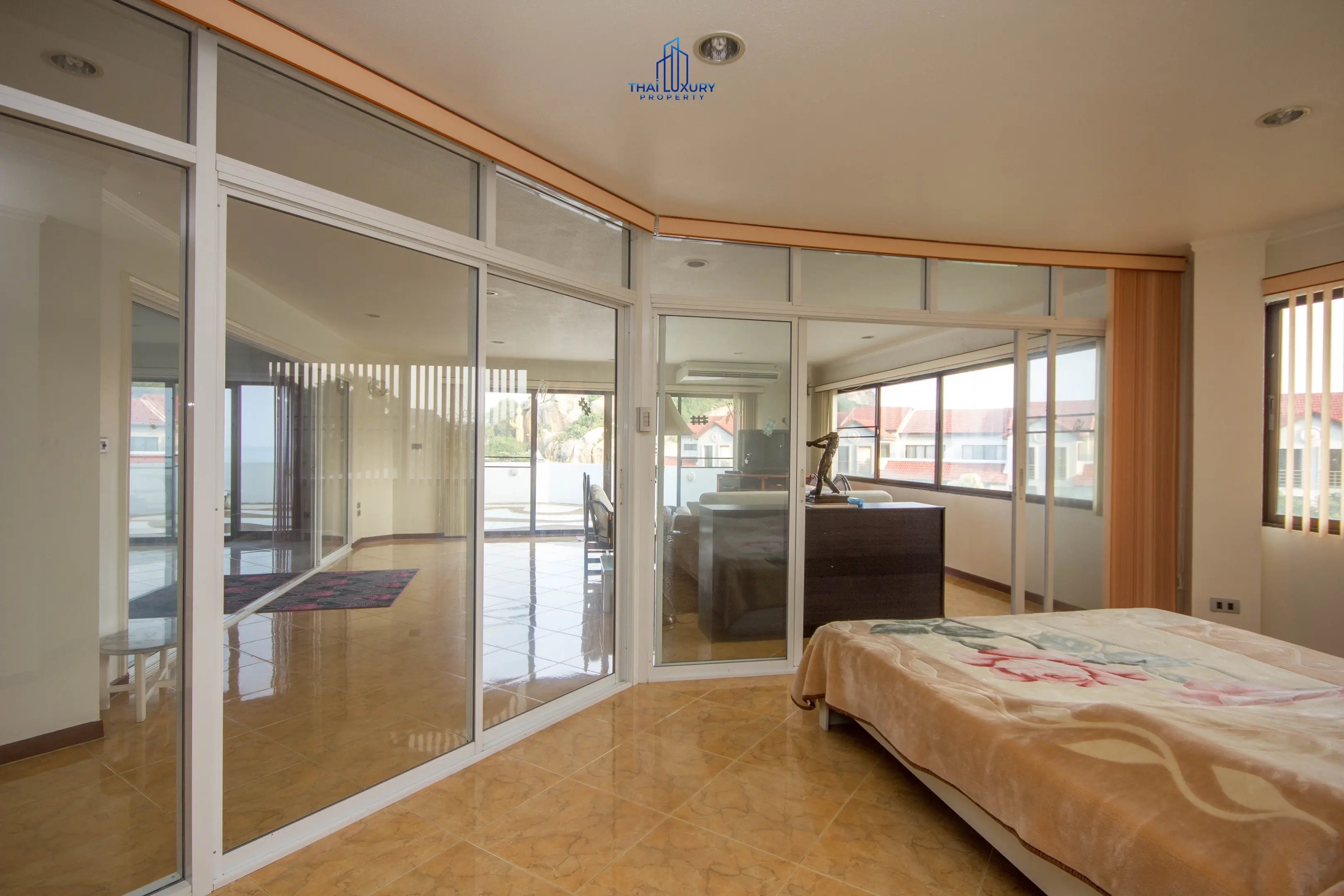 Bright 2-Bed Condo with Partial Sea View in Nong Kae, Hua Hin