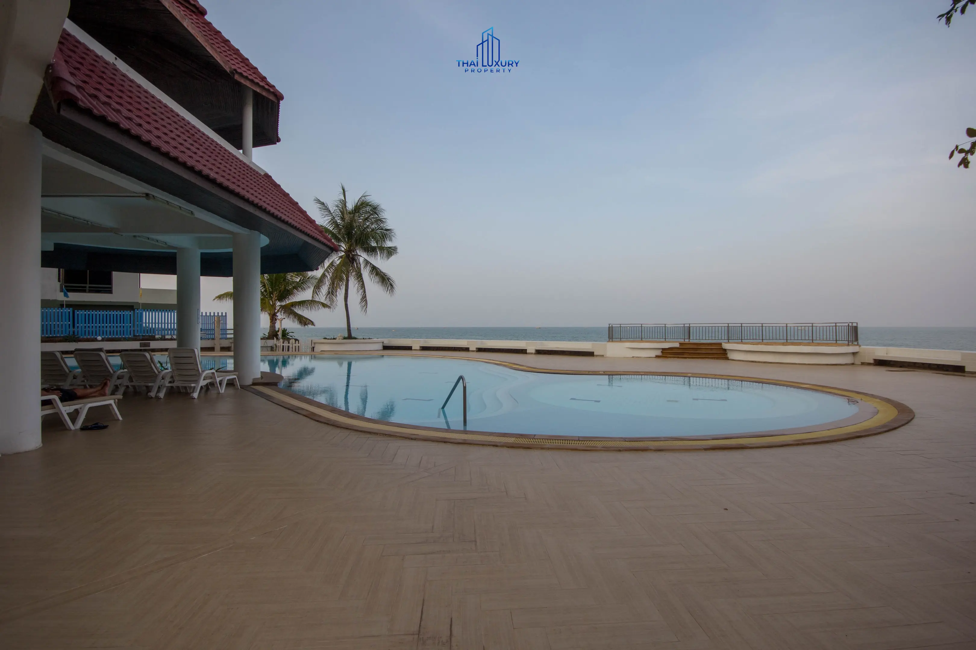 Bright 2-Bed Condo with Partial Sea View in Nong Kae, Hua Hin