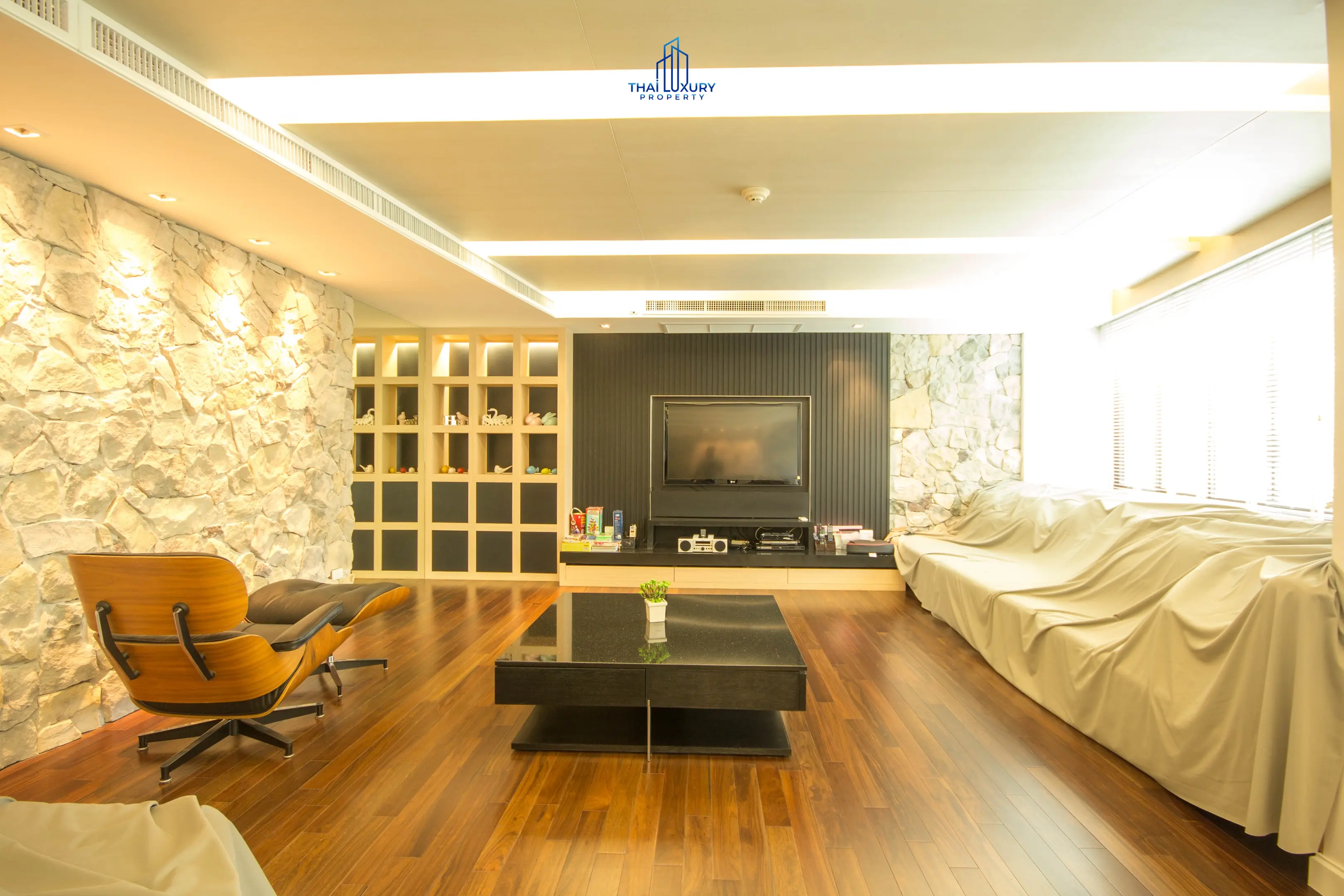 4 Bedroom condo at Marrakesh for Sale