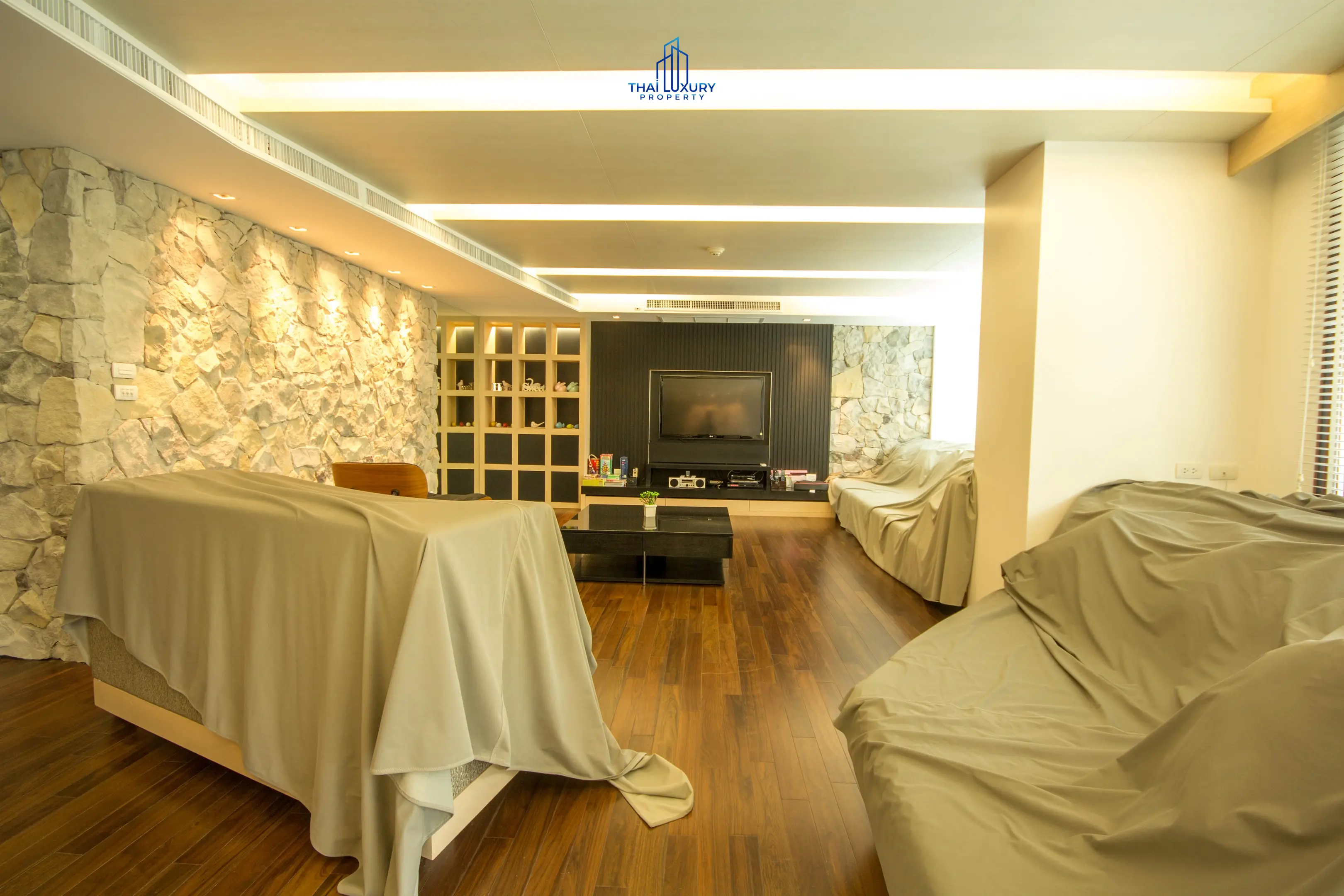 4 Bedroom condo at Marrakesh for Sale