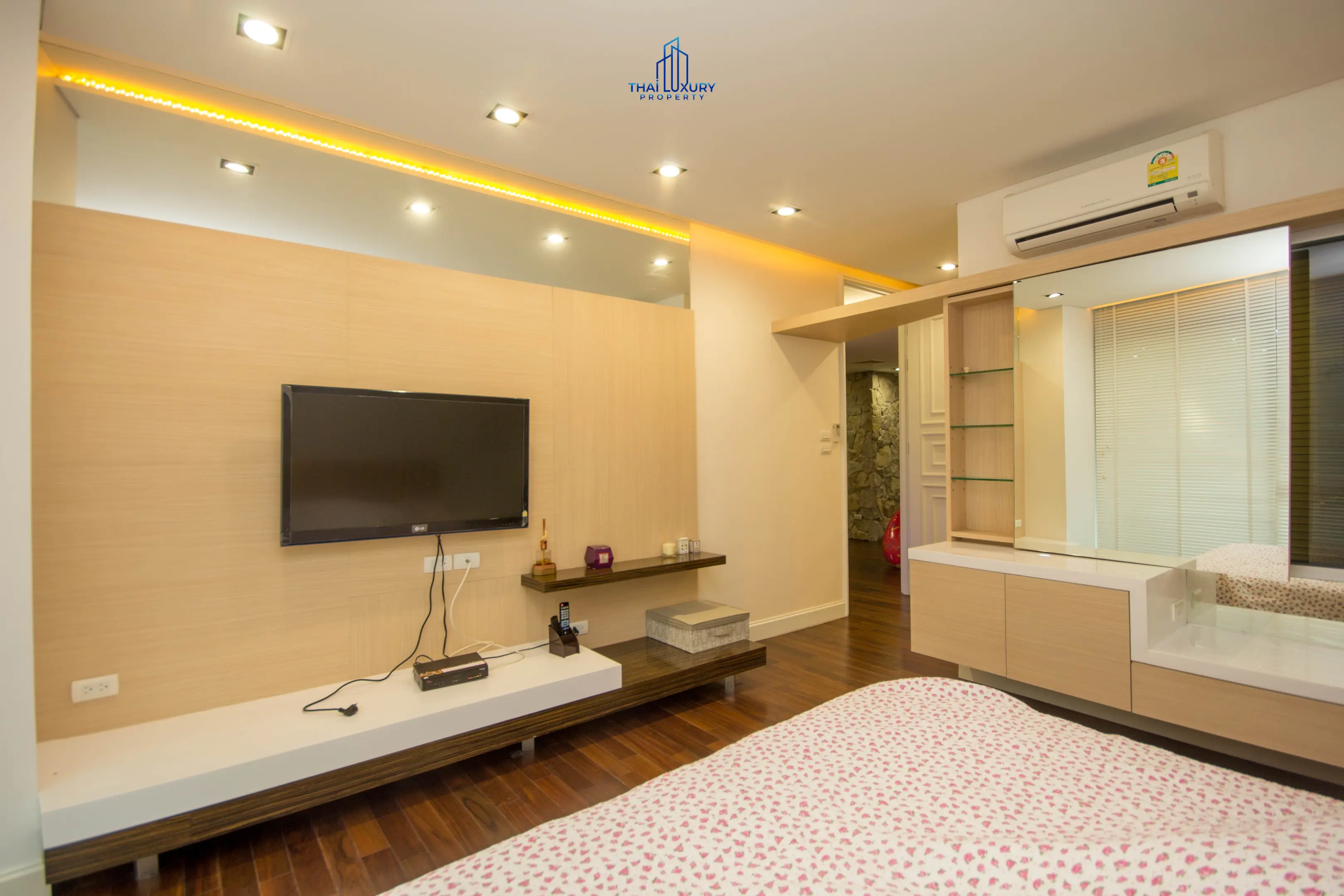 4 Bedroom condo at Marrakesh for Sale