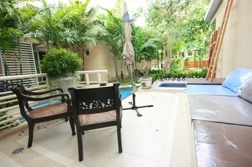 คอนโด 3 ห้องนอนกว้างขวางในหัวหิน พร้อมบรรยากาศริมสระน้ำที่ผ่อนคลาย