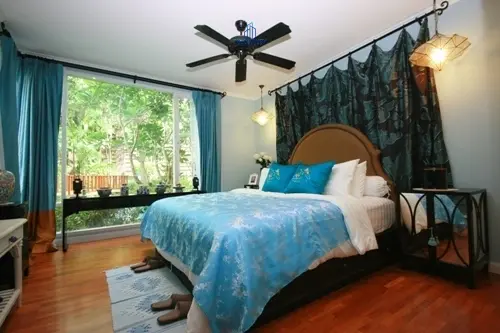 คอนโด 3 ห้องนอนกว้างขวางในหัวหิน พร้อมบรรยากาศริมสระน้ำที่ผ่อนคลาย