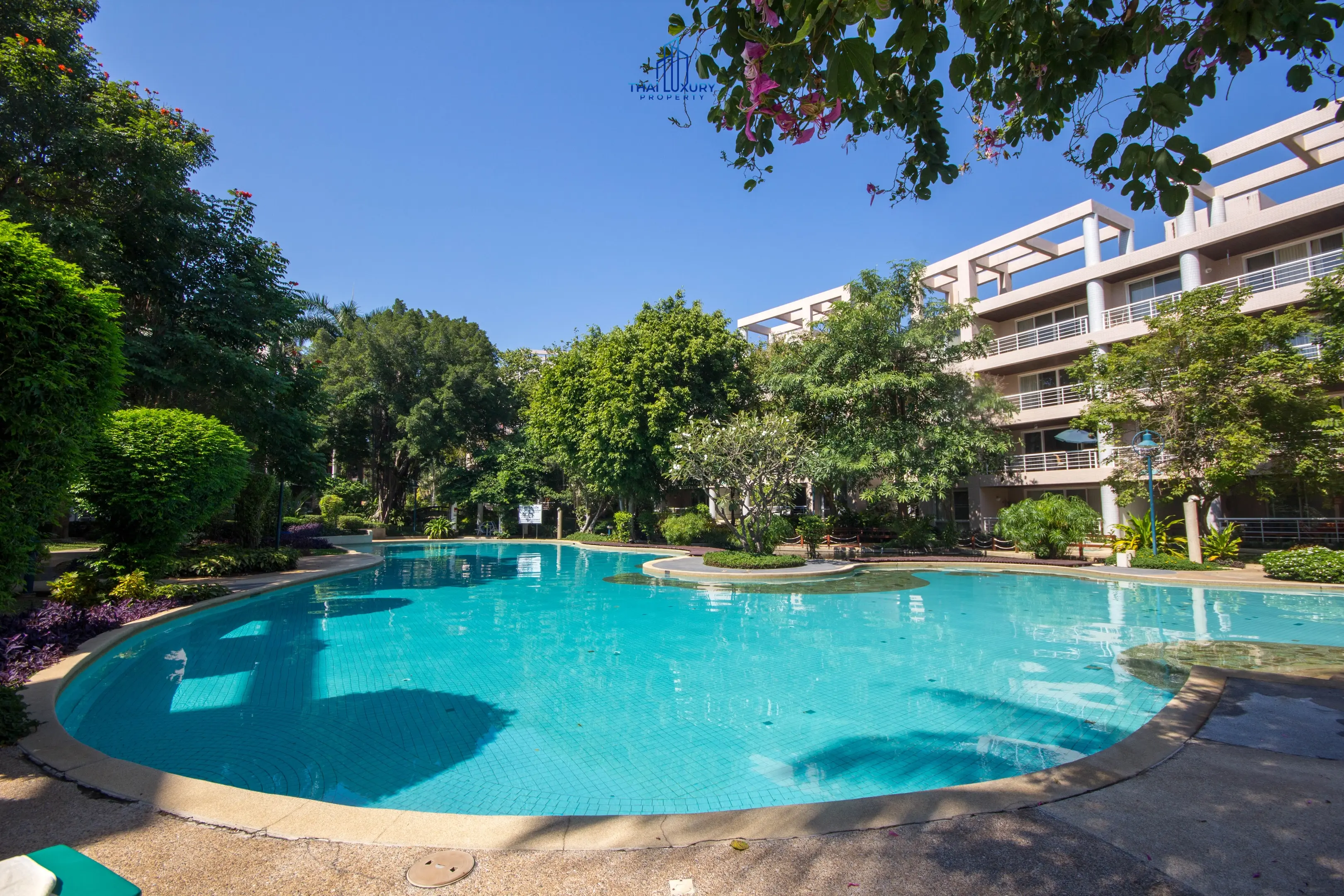 Beautiful Condominium in Sansaran for Sale