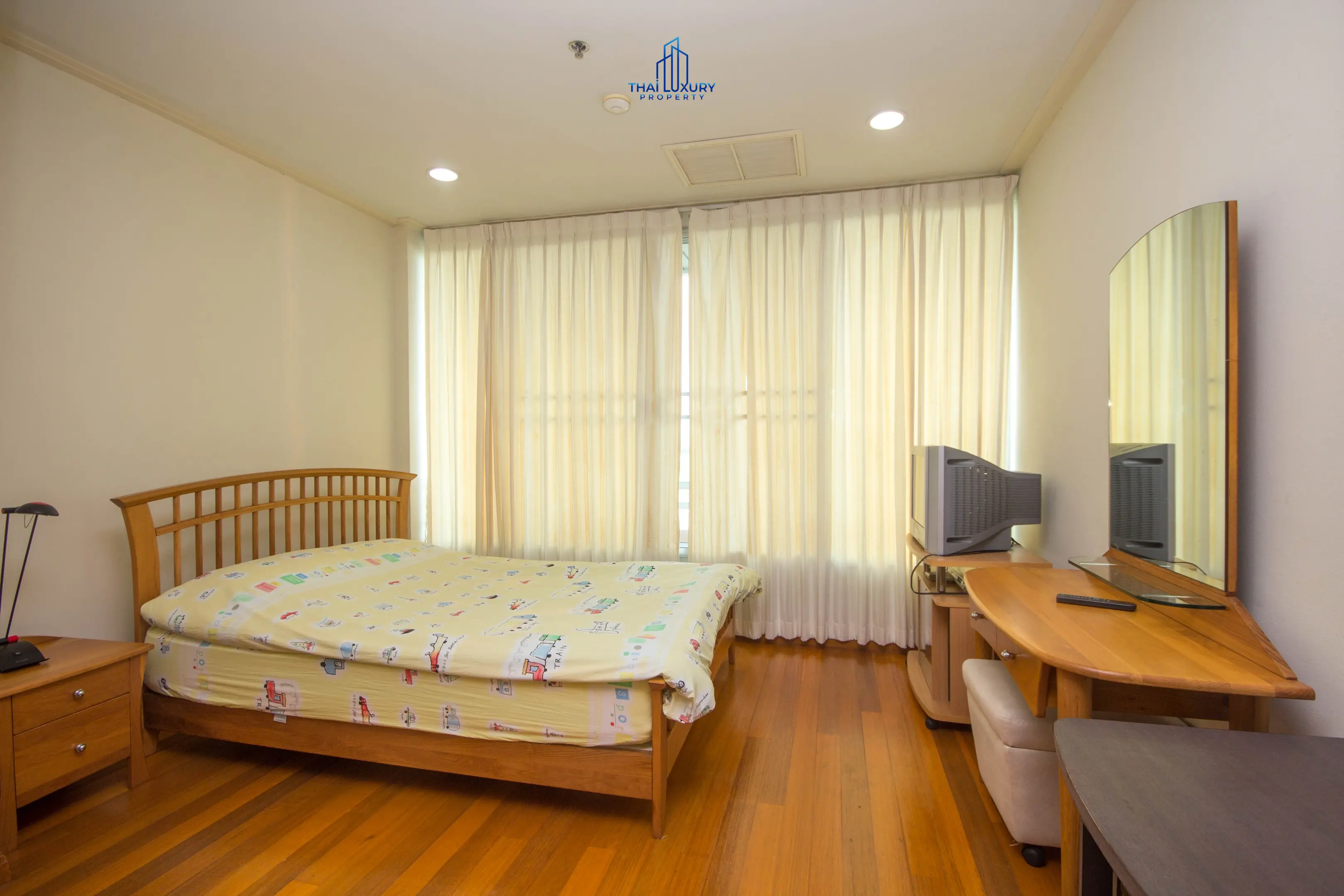 คอนโด 3 ห้องนอนกว้างขวางพร้อมพื้นที่นั่งเล่นสว่างและสะดวกสบายในหนองแก หัวหิน