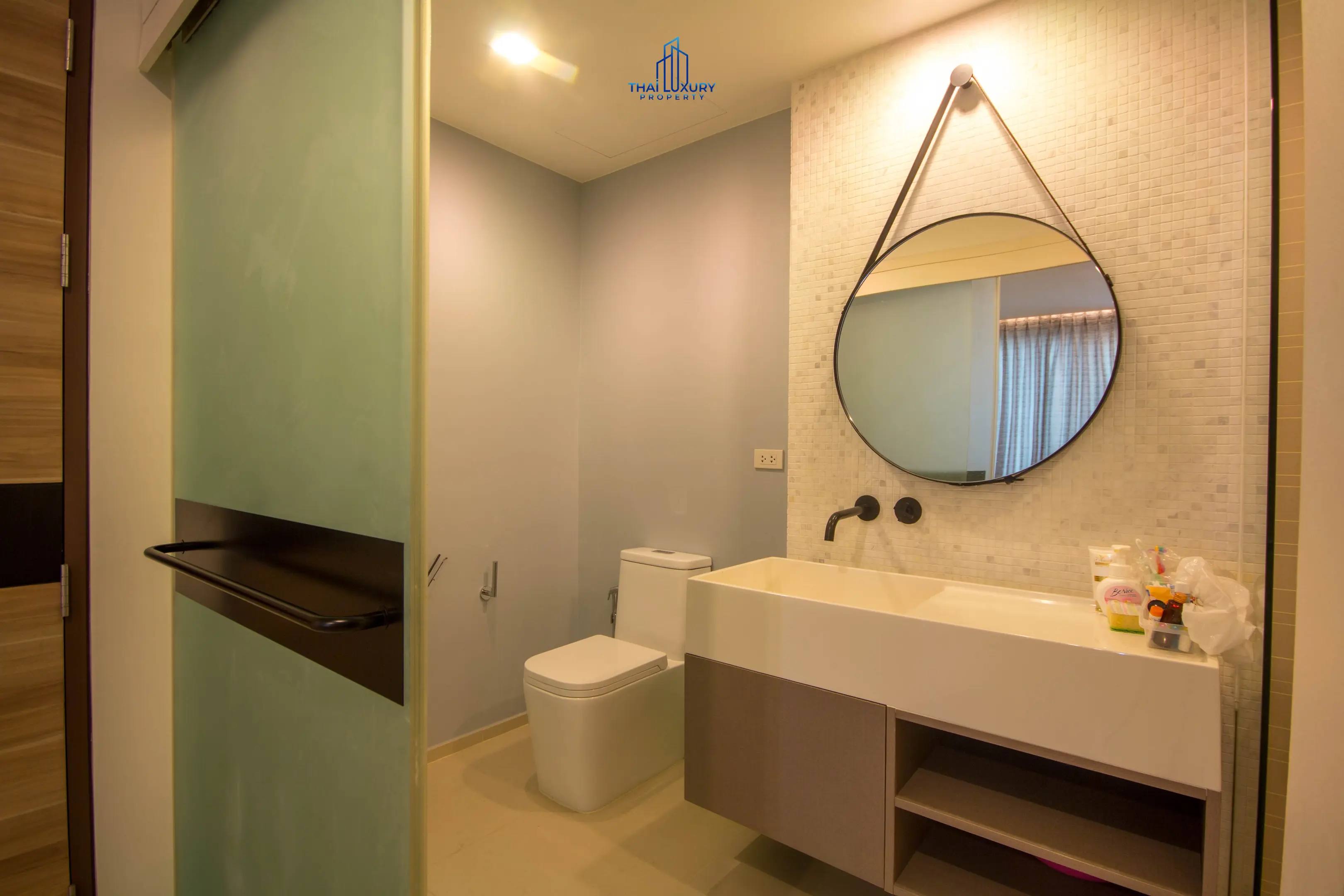 คอนโดพักอาศัย 2 ห้องนอน 2 ห้องน้ำ พร้อมวิวระเบียง ในหนองแก หัวหิน