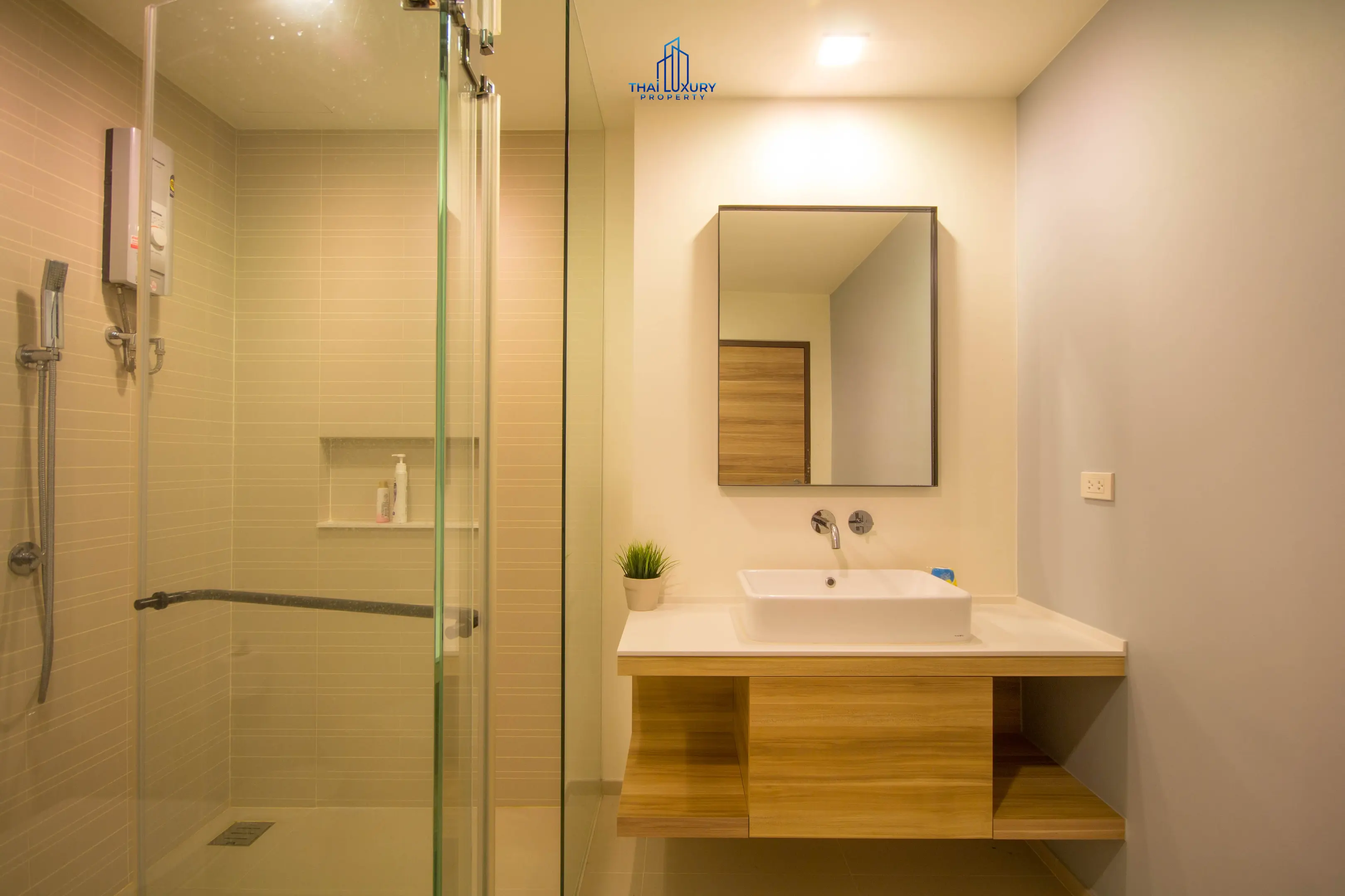 คอนโดพักอาศัย 2 ห้องนอน 2 ห้องน้ำ พร้อมวิวระเบียง ในหนองแก หัวหิน