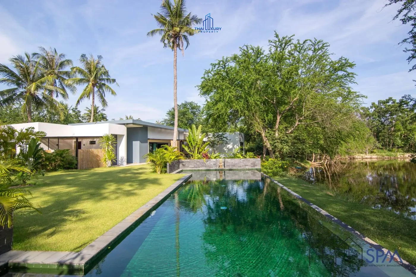 Spacious 7-Bedroom Single-Story Home with Pool and Tropical Garden in Cha-Am