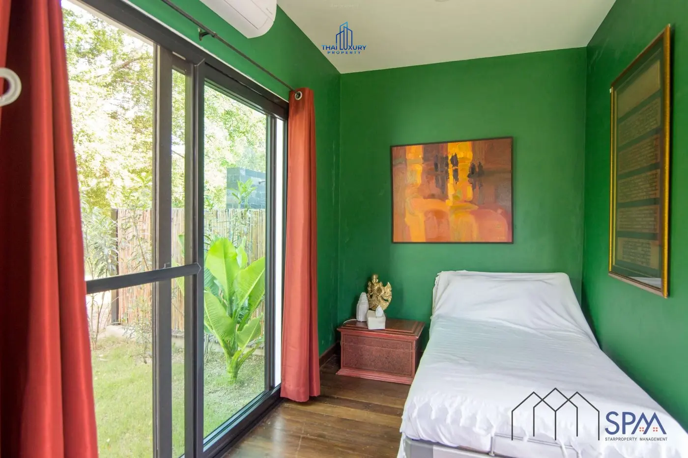 Spacious 7-Bedroom Single-Story Home with Pool and Tropical Garden in Cha-Am