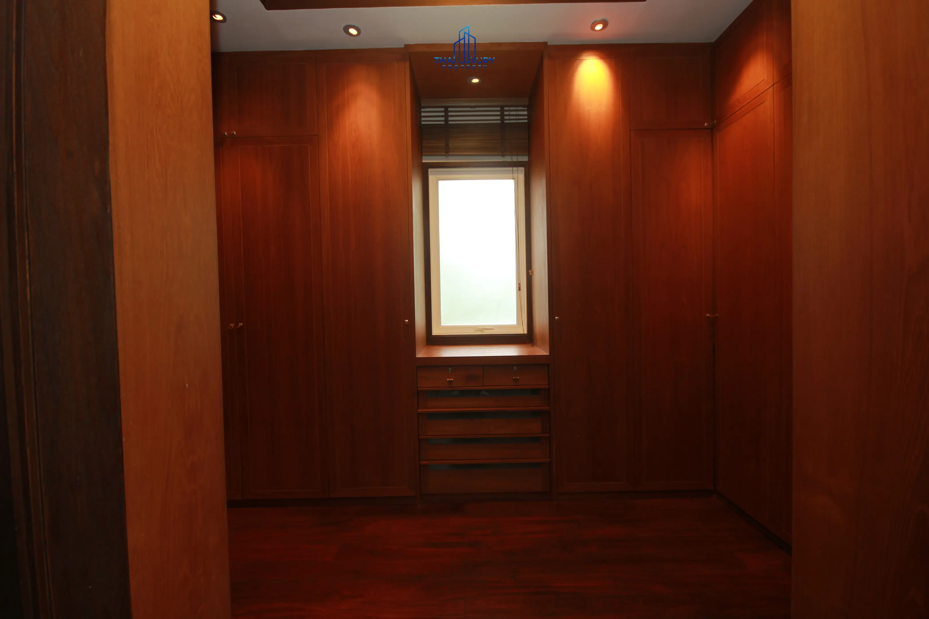 Spacious 9-Bedroom Modern Home with Pool and Garden in Cha-Am