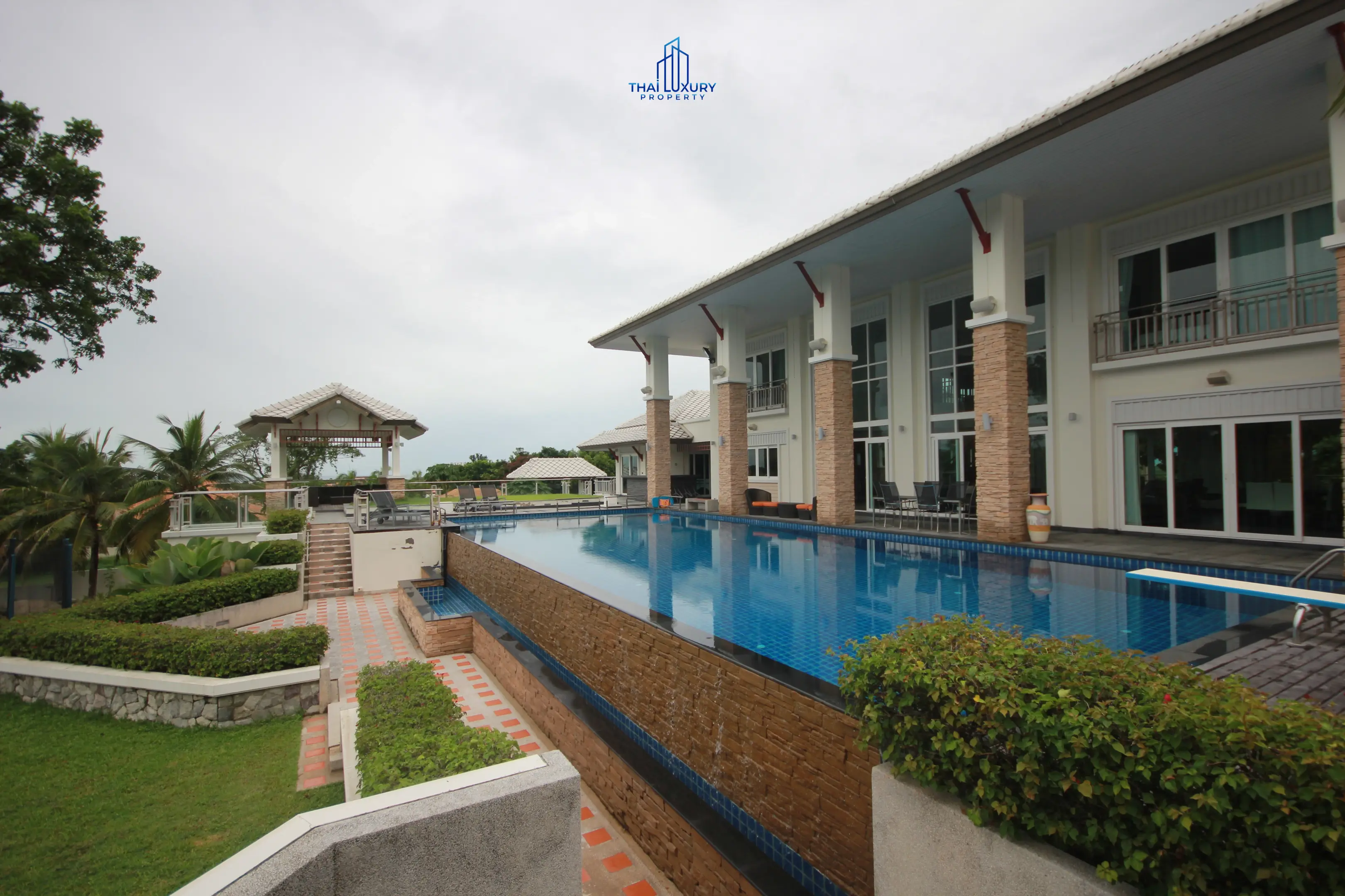 Spacious 9-Bedroom Modern Home with Pool and Garden in Cha-Am