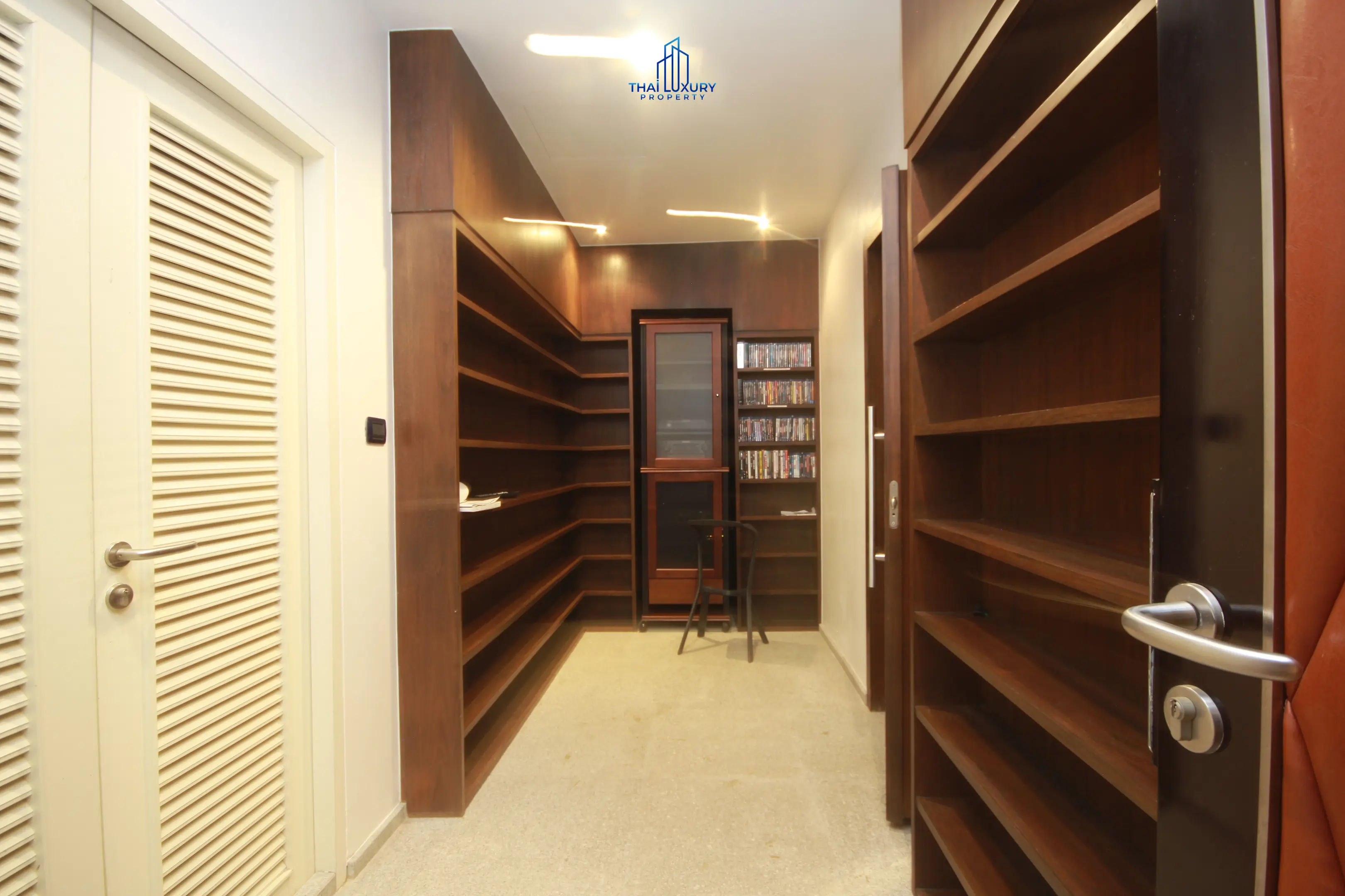 Spacious 9-Bedroom Modern Home with Pool and Garden in Cha-Am