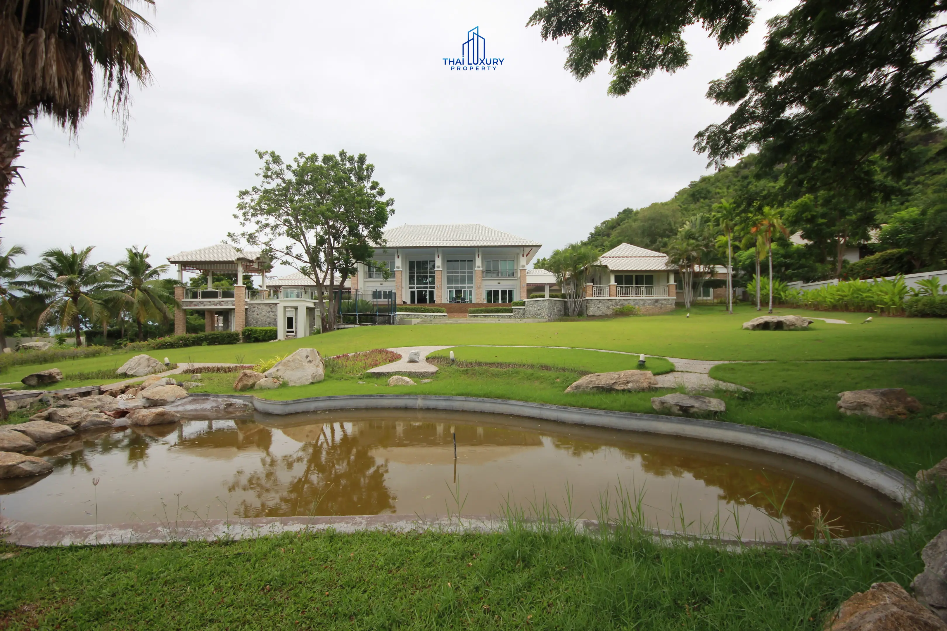Spacious 9-Bedroom Modern Home with Pool and Garden in Cha-Am