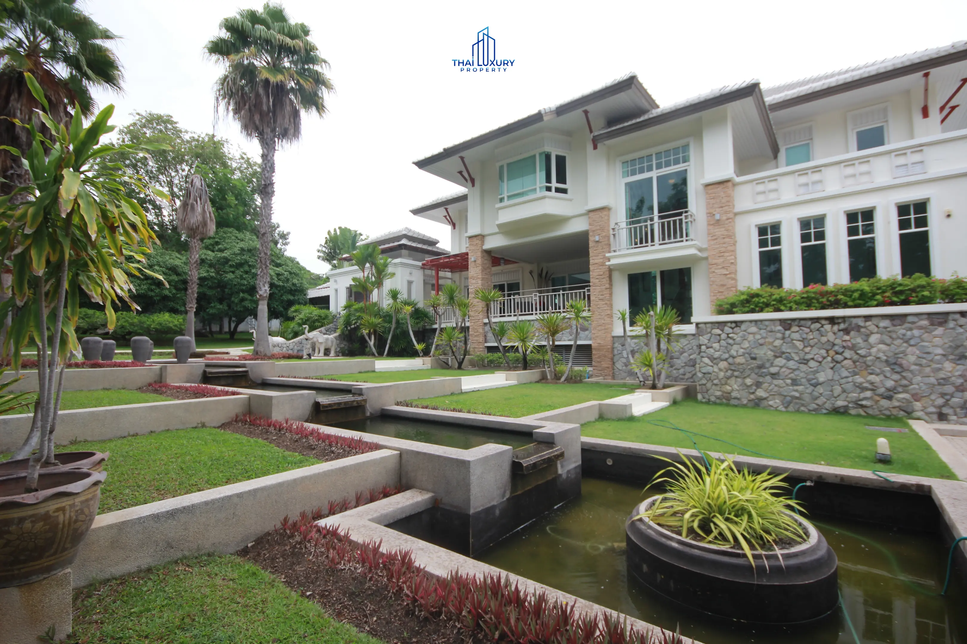 Spacious 9-Bedroom Modern Home with Pool and Garden in Cha-Am